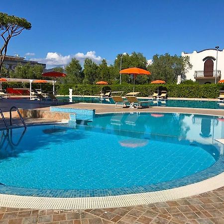 Hotel River Palace Terracina Exterior photo
