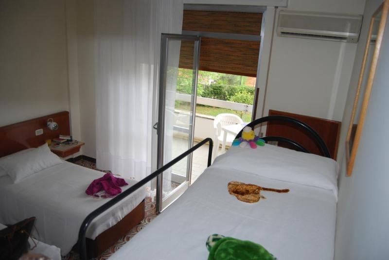 Hotel River Palace Terracina Exterior photo