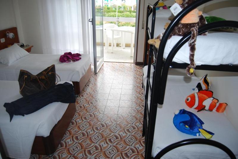 Hotel River Palace Terracina Exterior photo