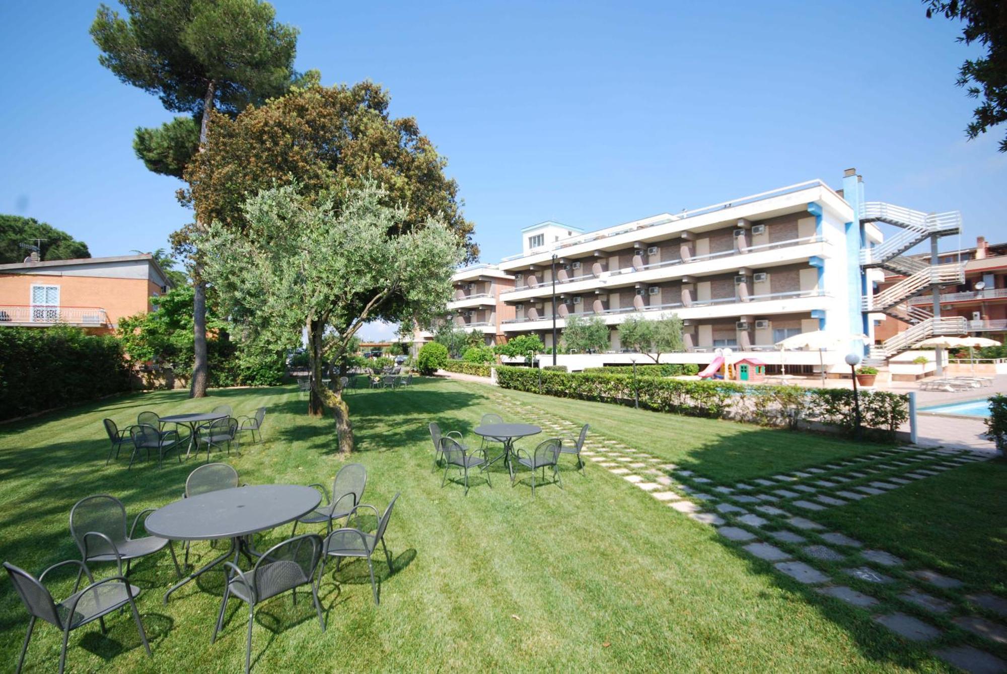 Hotel River Palace Terracina Exterior photo