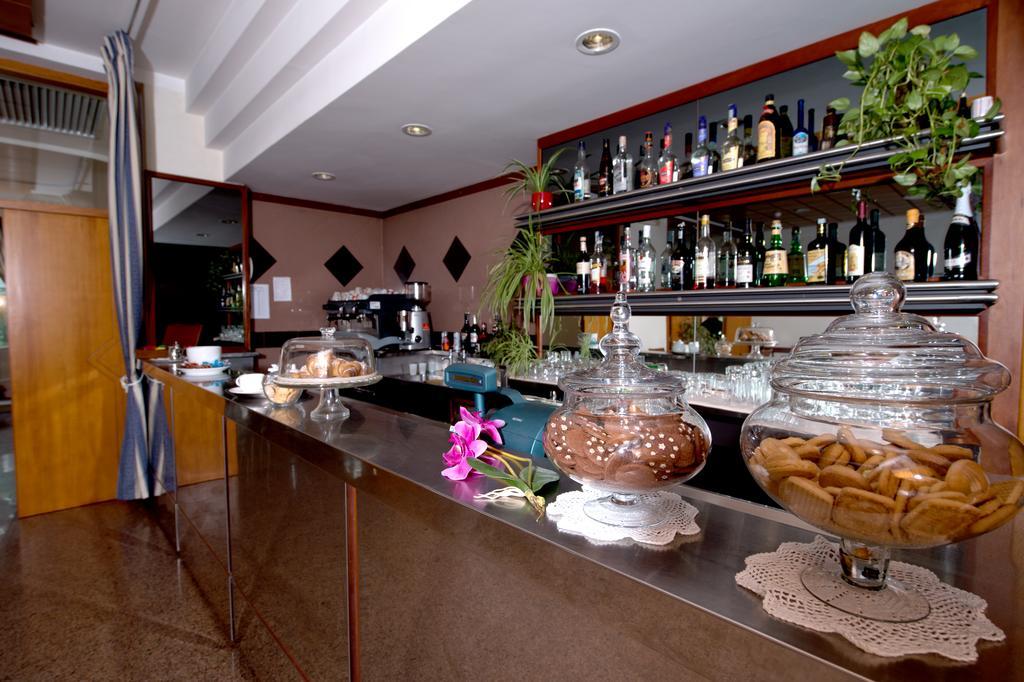 Hotel River Palace Terracina Exterior photo