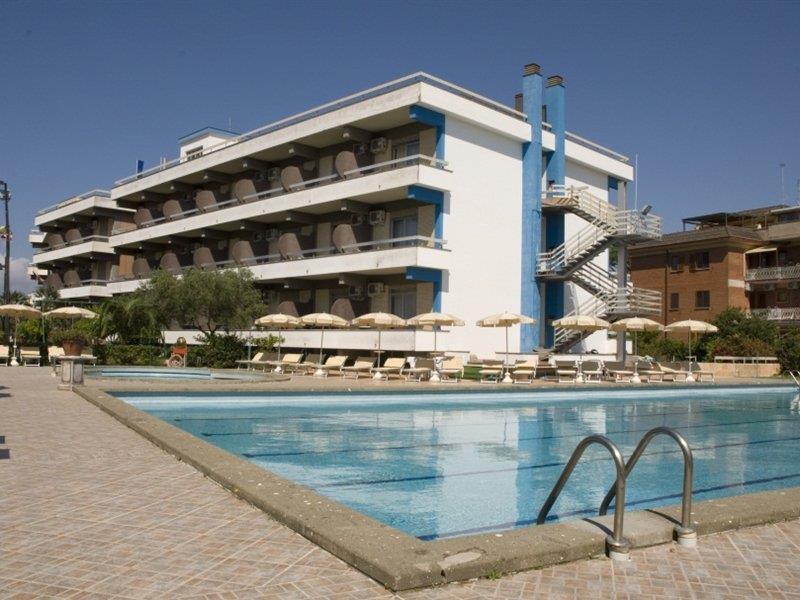 Hotel River Palace Terracina Exterior photo